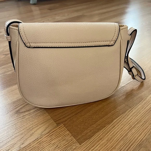 Crossbody Bag - Picture 3 of 9